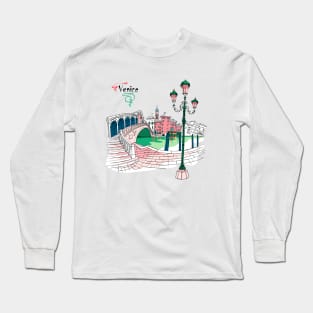 Rialto Bridge over the Grand Canal in Venice, Italia. Long Sleeve T-Shirt